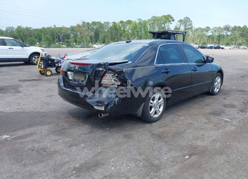 Photo 4 of 2007 Honda Accord 2.4 EX (VIN 1HGCM56887A155574)