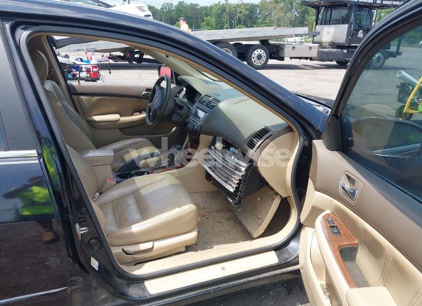 Photo 5 of 2007 Honda Accord 2.4 EX (VIN 1HGCM56887A155574)