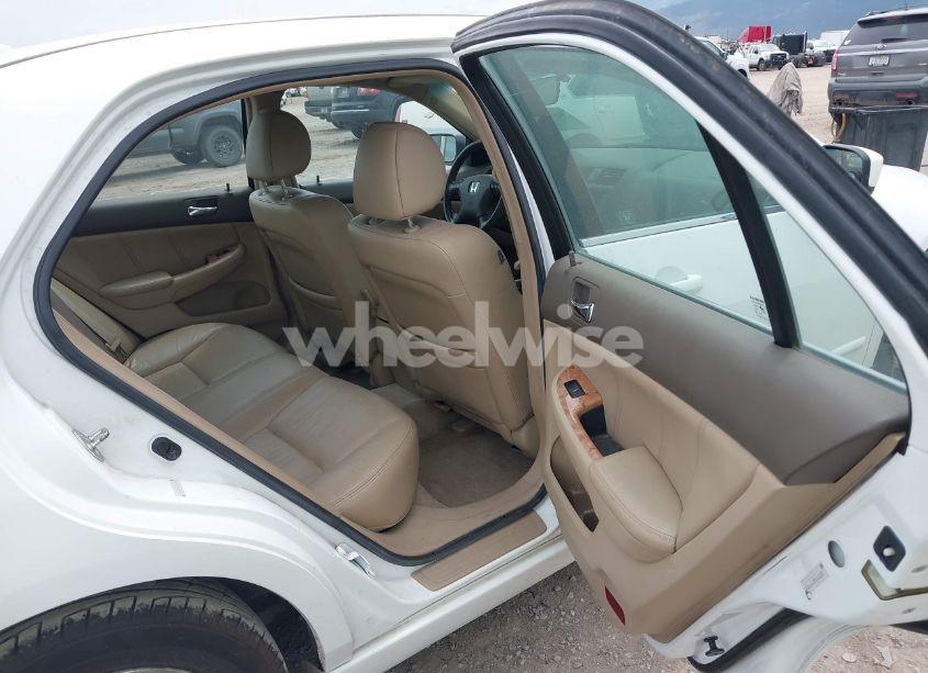 Photo 8 of 2004 Honda Accord 2.4 EX (VIN 1HGCM56894A060842)