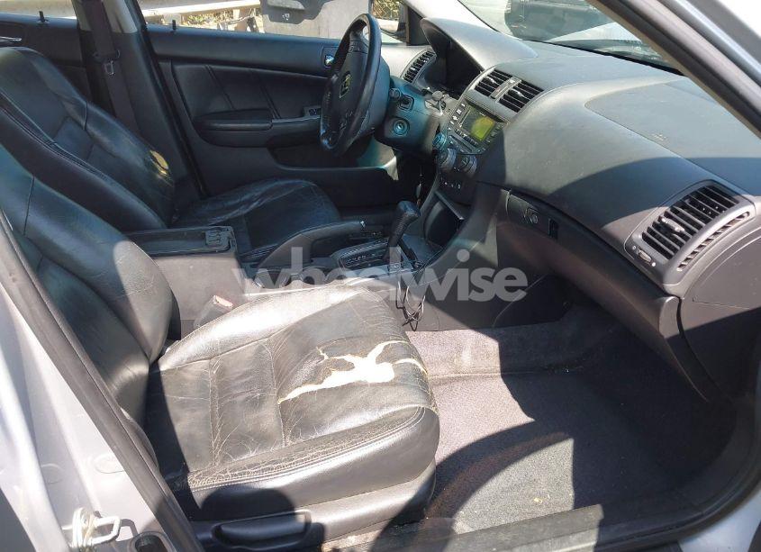 Photo 5 of 2004 Honda Accord 2.4 EX (VIN 1HGCM56894A068147)