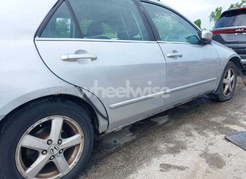 Photo 17 of 2004 Honda Accord 2.4 EX (VIN 1HGCM56894A093467)