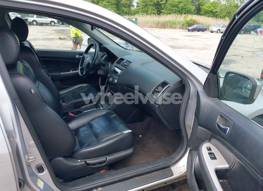 Photo 5 of 2004 Honda Accord 2.4 EX (VIN 1HGCM56894A093467)