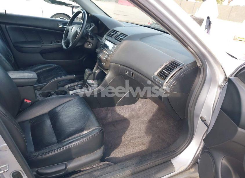 Photo 5 of 2004 Honda Accord 2.4 EX (VIN 1HGCM56894A122370)