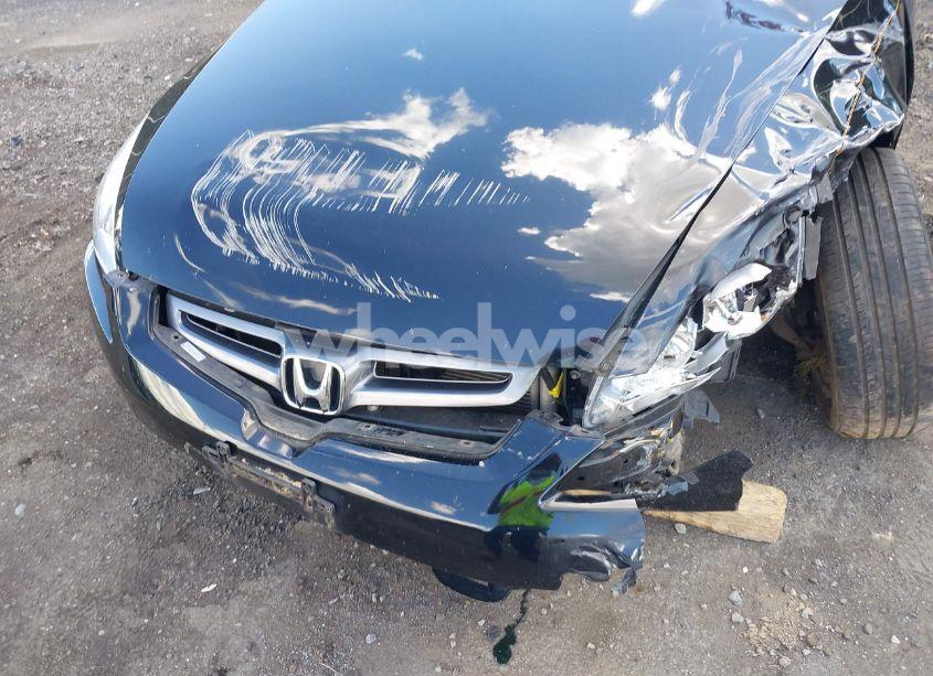 Photo 6 of 2005 Honda Accord 2.4 EX (VIN 1HGCM56895A046098)