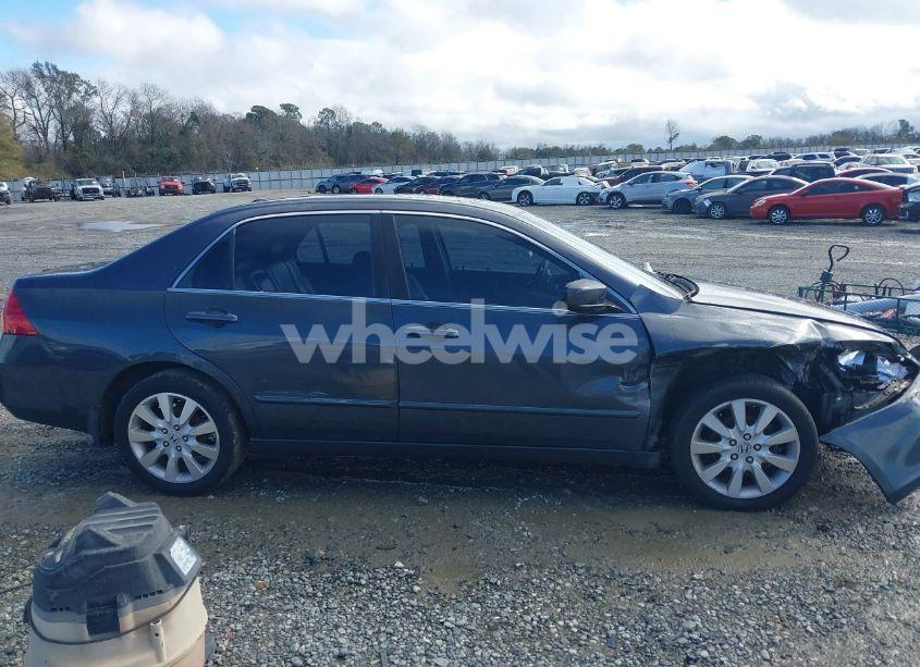 Photo 13 of 2006 Honda Accord 2.4 EX (VIN 1HGCM56896A076946)