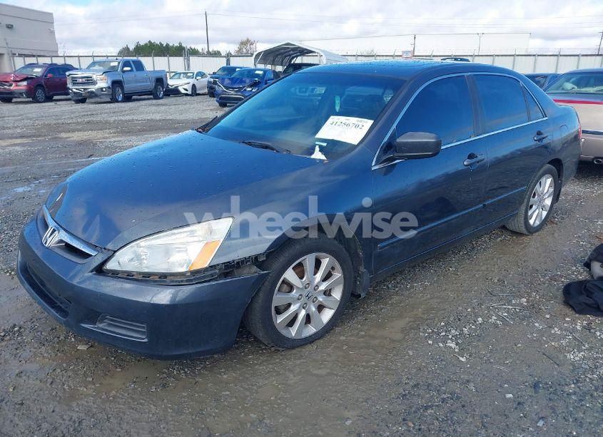 Photo 2 of 2006 Honda Accord 2.4 EX (VIN 1HGCM56896A076946)