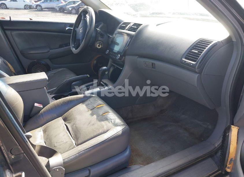 Photo 5 of 2006 Honda Accord 2.4 EX (VIN 1HGCM56896A076946)