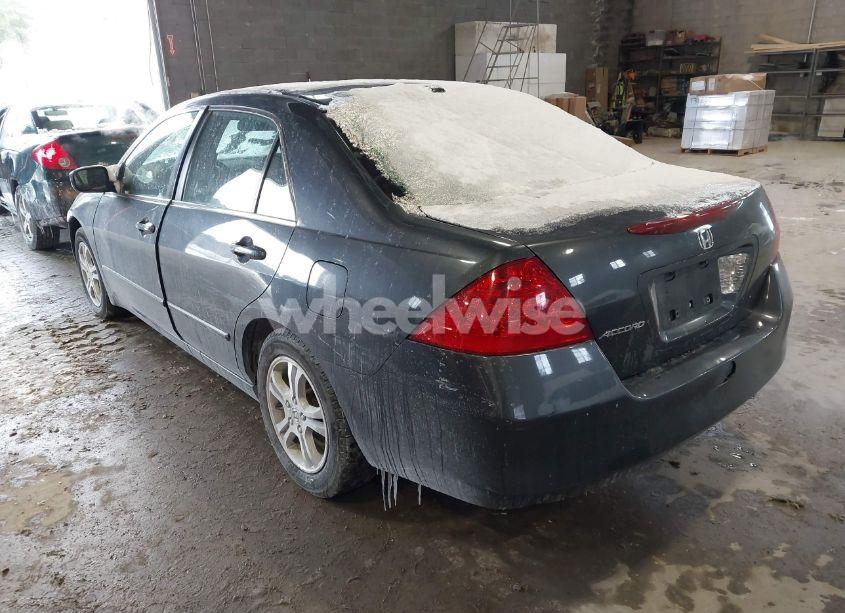 Photo 3 of 2006 Honda Accord 2.4 EX (VIN 1HGCM56896A147689)