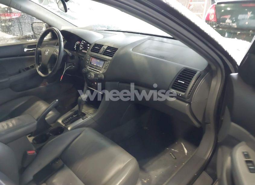 Photo 5 of 2006 Honda Accord 2.4 EX (VIN 1HGCM56896A147689)