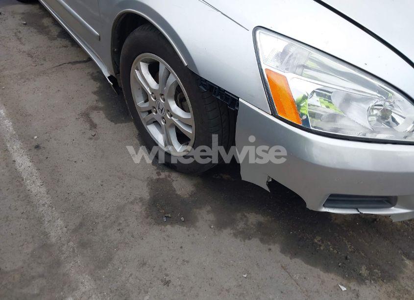 Photo 16 of 2007 Honda Accord 2.4 EX (VIN 1HGCM56897A135995)