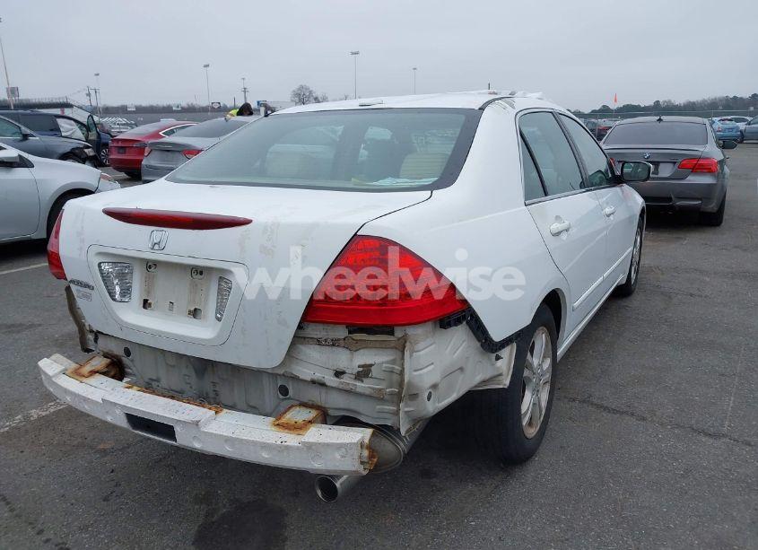 Photo 4 of 2007 Honda Accord 2.4 EX (VIN 1HGCM56897A182704)