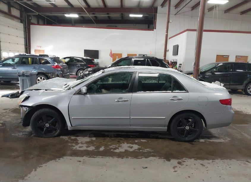Photo 13 of 2005 Honda Accord 2.4 EX (VIN 1HGCM568X5A003986)