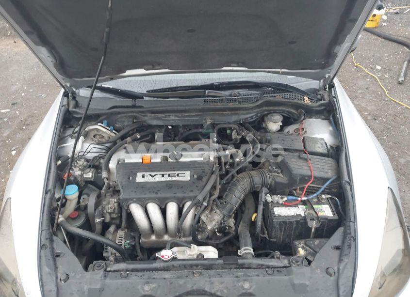 Photo 10 of 2005 Honda Accord 2.4 EX (VIN 1HGCM568X5A004782)
