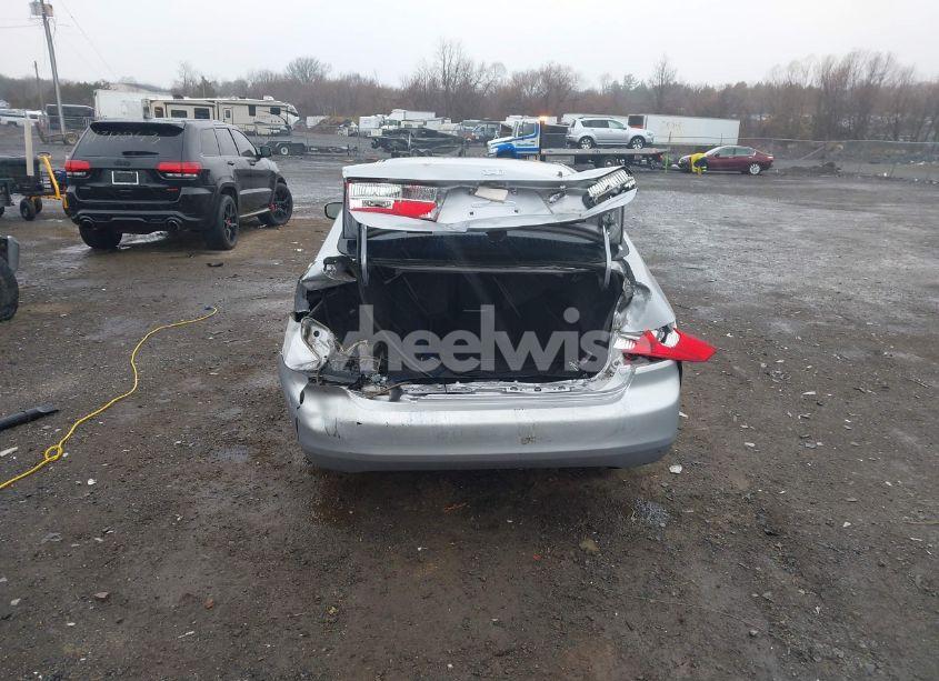Photo 16 of 2005 Honda Accord 2.4 EX (VIN 1HGCM568X5A004782)