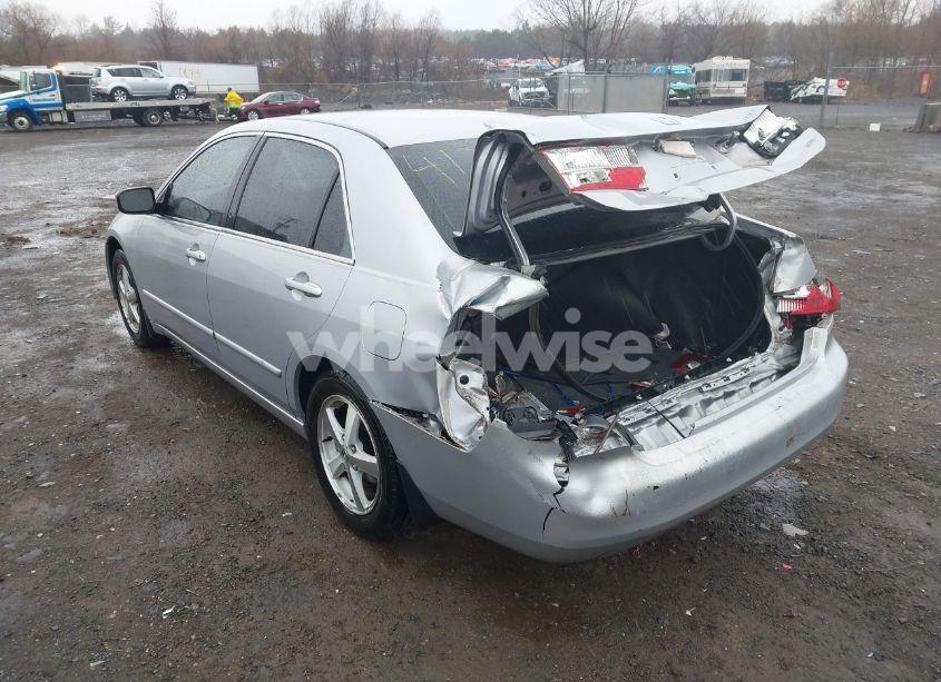 Photo 3 of 2005 Honda Accord 2.4 EX (VIN 1HGCM568X5A004782)