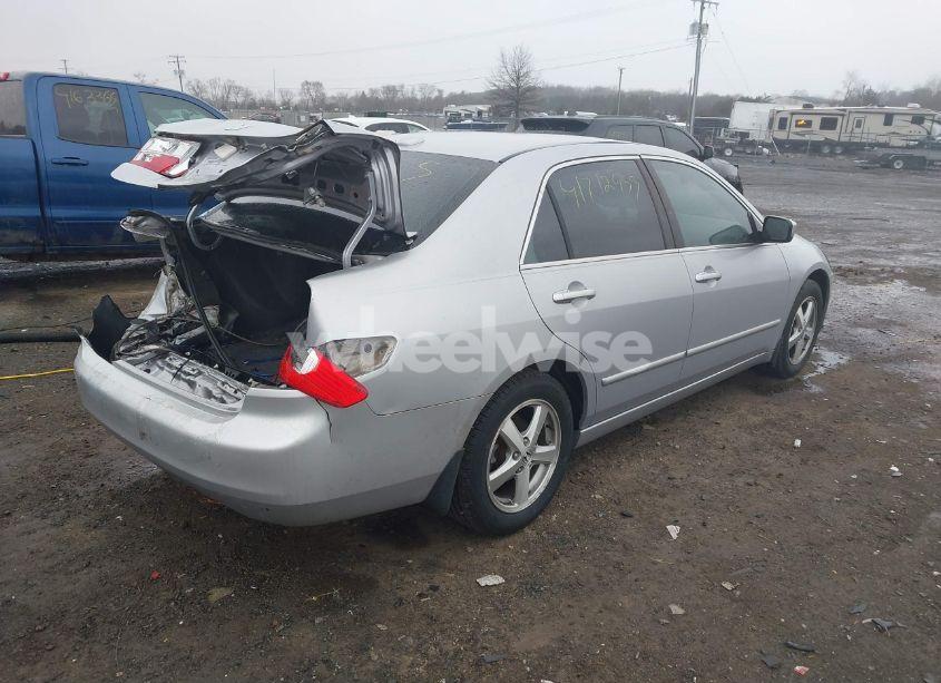 Photo 4 of 2005 Honda Accord 2.4 EX (VIN 1HGCM568X5A004782)