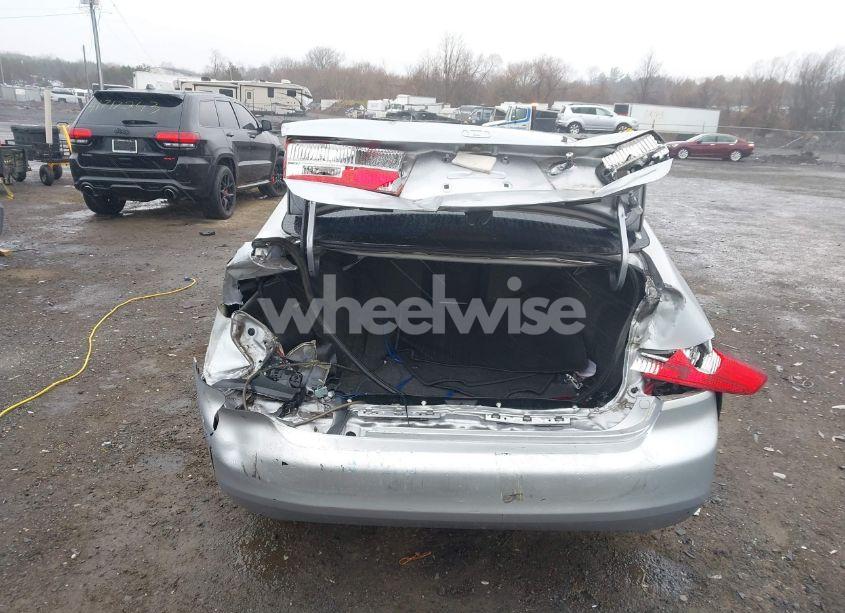 Photo 6 of 2005 Honda Accord 2.4 EX (VIN 1HGCM568X5A004782)