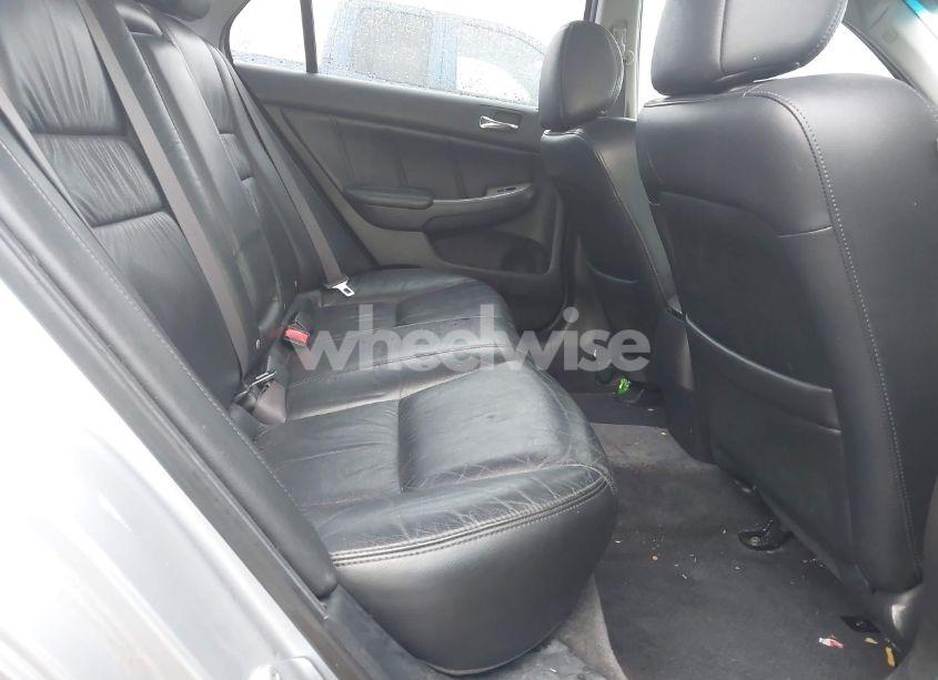 Photo 8 of 2005 Honda Accord 2.4 EX (VIN 1HGCM568X5A004782)