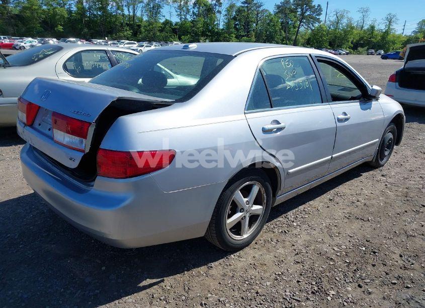 Photo 4 of 2005 Honda Accord 2.4 EX (VIN 1HGCM568X5A038950)