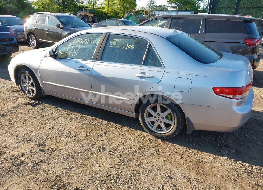 Photo 3 of 2005 Honda Accord 2.4 EX (VIN 1HGCM568X5A039127)