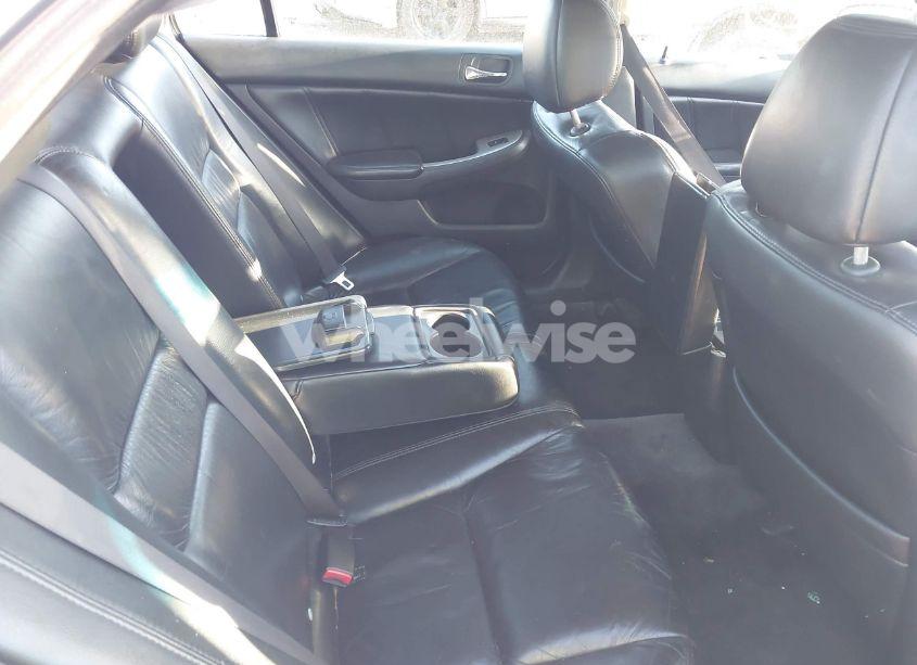Photo 8 of 2005 Honda Accord 2.4 EX (VIN 1HGCM568X5A039127)