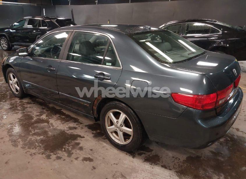 Photo 3 of 2005 Honda Accord 2.4 EX (VIN 1HGCM568X5A100900)