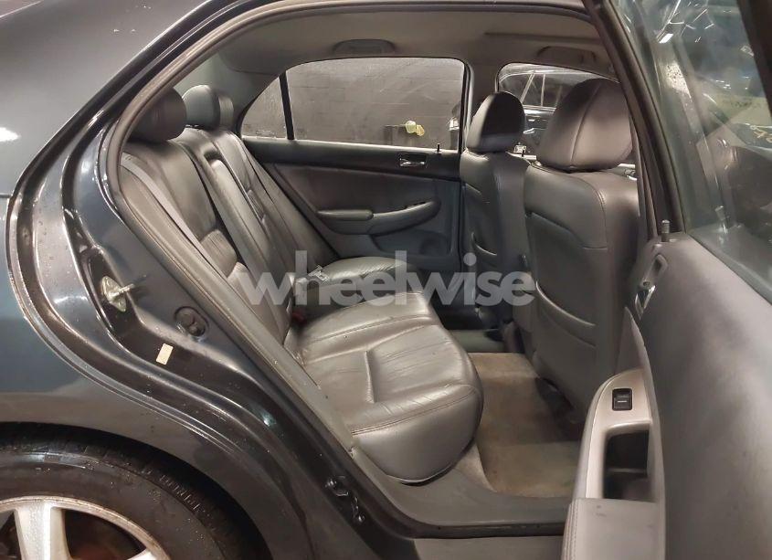 Photo 8 of 2005 Honda Accord 2.4 EX (VIN 1HGCM568X5A100900)