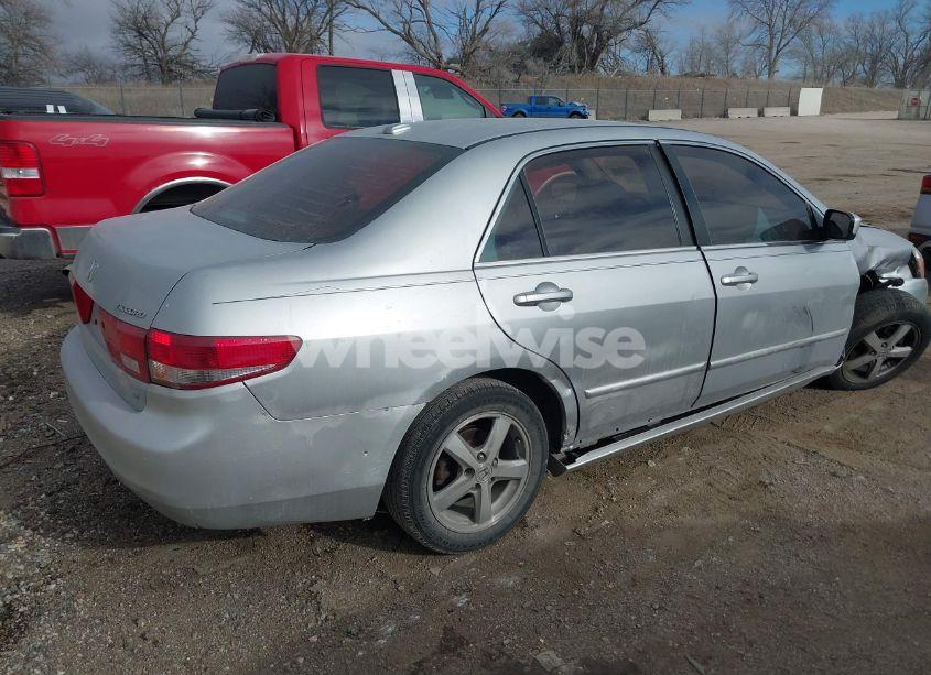 Photo 4 of 2005 Honda Accord 2.4 EX (VIN 1HGCM568X5A120385)