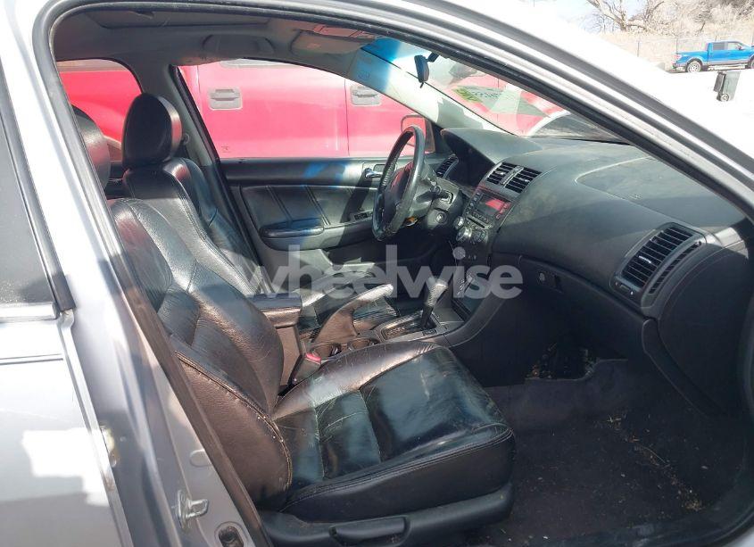 Photo 5 of 2005 Honda Accord 2.4 EX (VIN 1HGCM568X5A120385)