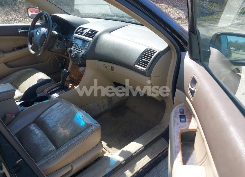 Photo 5 of 2005 Honda Accord 2.4 EX (VIN 1HGCM568X5A153533)