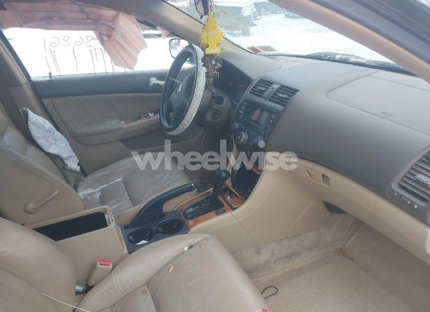 Photo 5 of 2005 Honda Accord 2.4 EX (VIN 1HGCM568X5A153547)