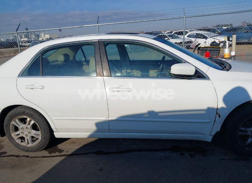 Photo 14 of 2006 Honda Accord 2.4 EX (VIN 1HGCM568X6A007831)