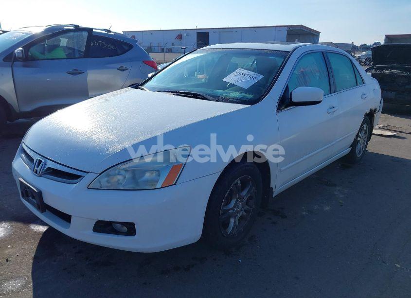 Photo 2 of 2006 Honda Accord 2.4 EX (VIN 1HGCM568X6A007831)