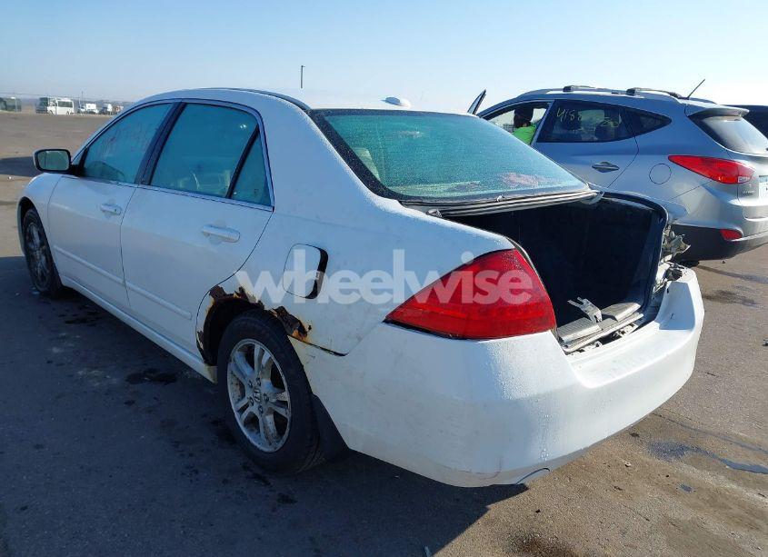 Photo 3 of 2006 Honda Accord 2.4 EX (VIN 1HGCM568X6A007831)