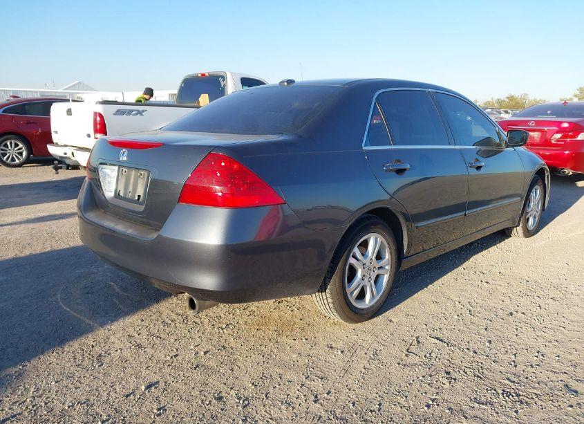 Photo 4 of 2006 Honda Accord 2.4 EX (VIN 1HGCM568X6A039727)