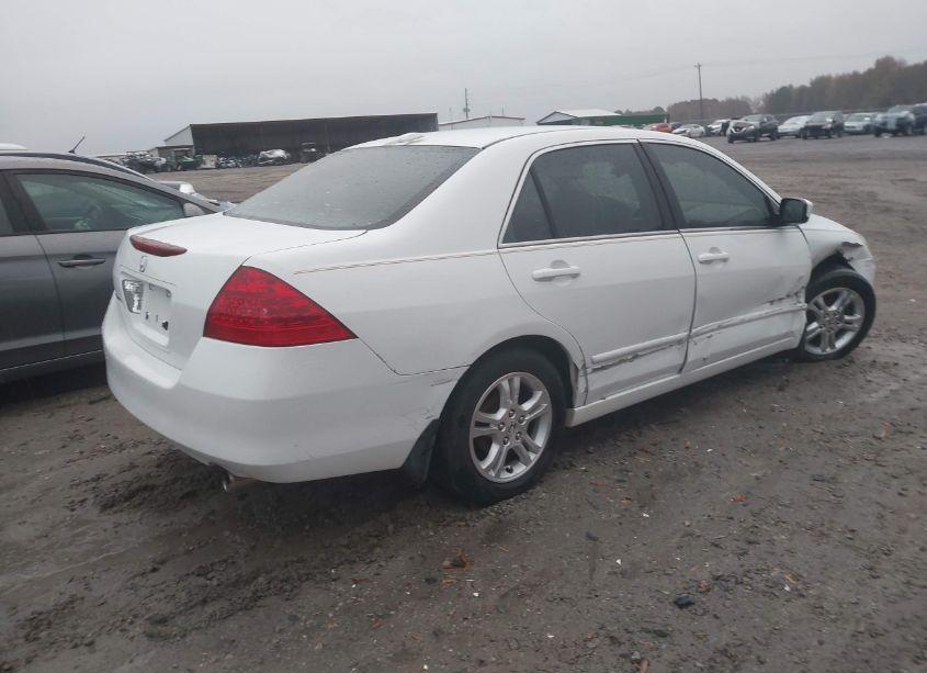 Photo 4 of 2006 Honda Accord 2.4 EX (VIN 1HGCM568X6A140816)
