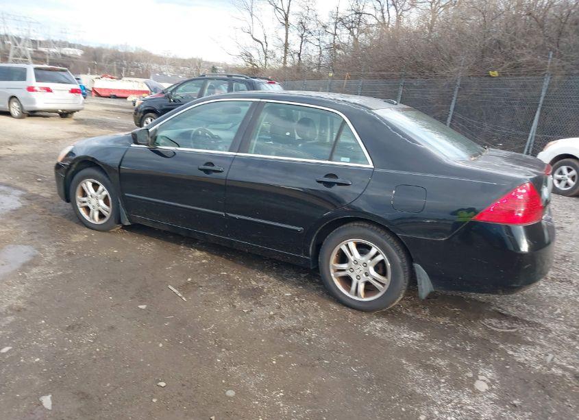 Photo 3 of 2007 Honda Accord 2.4 EX (VIN 1HGCM568X7A028373)
