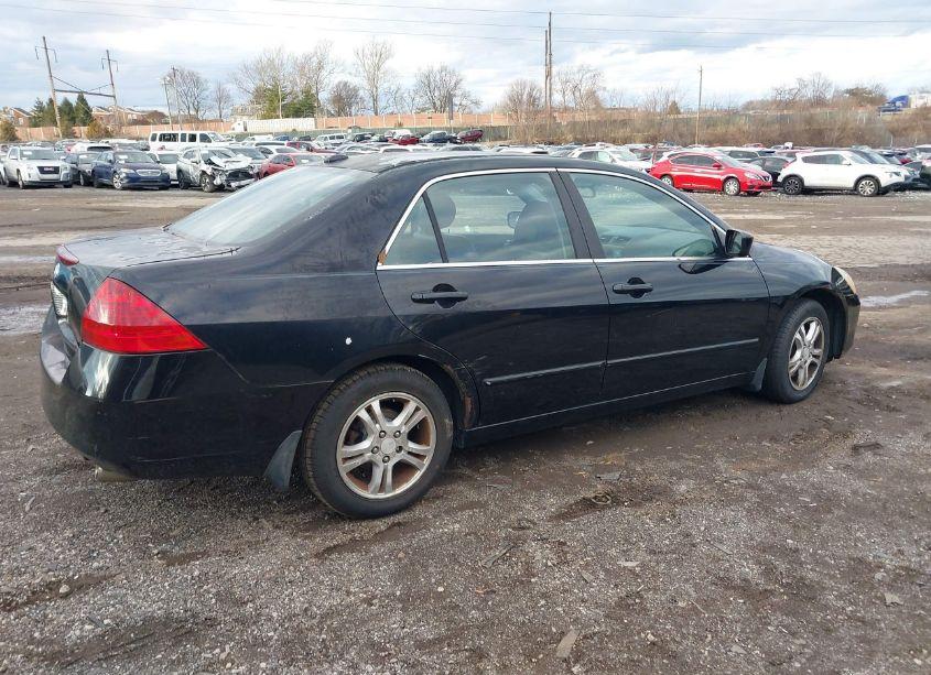 Photo 4 of 2007 Honda Accord 2.4 EX (VIN 1HGCM568X7A028373)