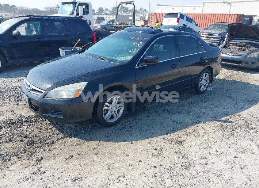 Photo 2 of 2007 Honda Accord 2.4 EX (VIN 1HGCM568X7A032729)