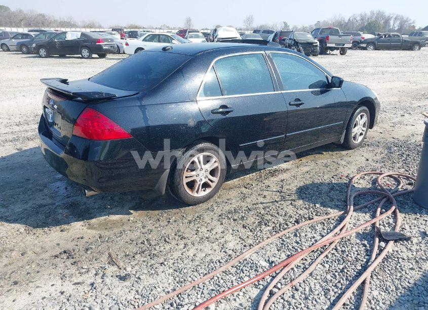 Photo 4 of 2007 Honda Accord 2.4 EX (VIN 1HGCM568X7A032729)