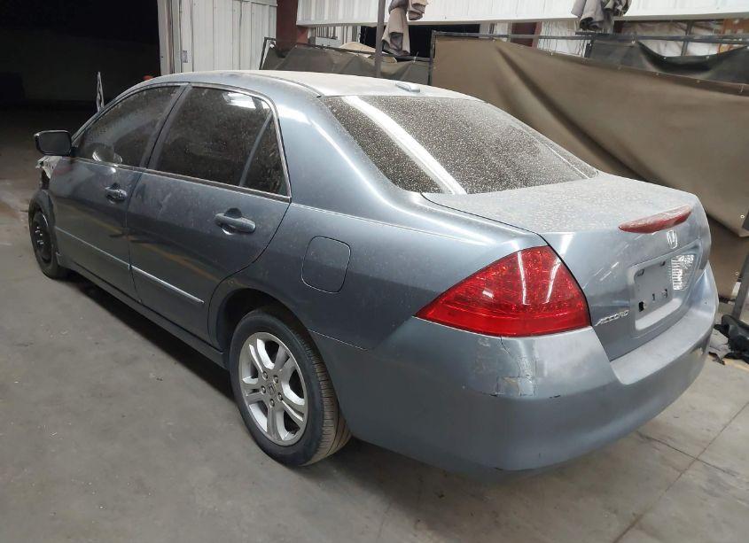 Photo 3 of 2007 Honda Accord 2.4 EX (VIN 1HGCM568X7A126903)