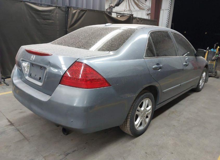 Photo 4 of 2007 Honda Accord 2.4 EX (VIN 1HGCM568X7A126903)