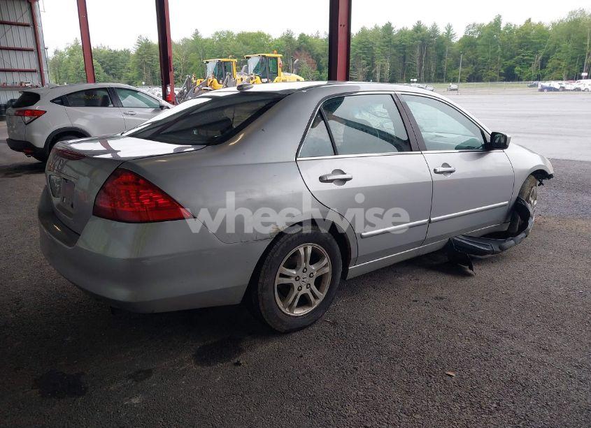 Photo 4 of 2007 Honda Accord 2.4 EX (VIN 1HGCM568X7A137061)