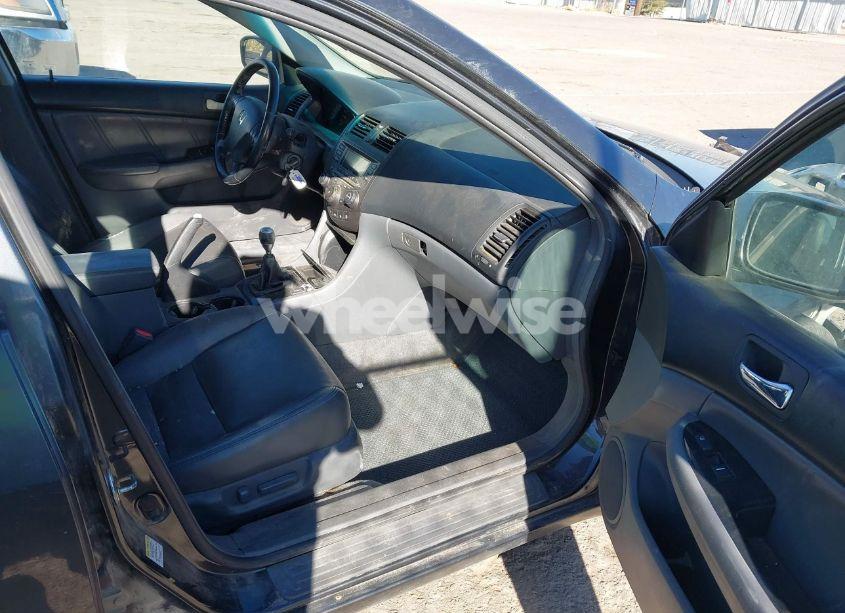 Photo 5 of 2006 Honda Accord 3.0 EX (VIN 1HGCM65516A011831)