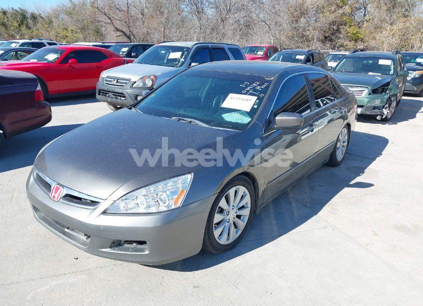 Photo 2 of 2006 Honda Accord 3.0 EX (VIN 1HGCM65546A049182)
