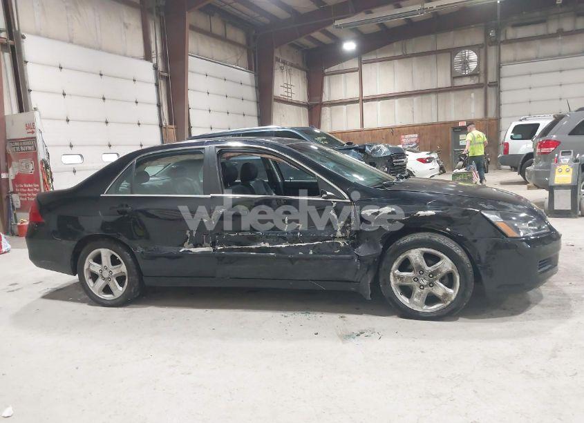 Photo 13 of 2007 Honda Accord 3.0 EX (VIN 1HGCM65807A019396)