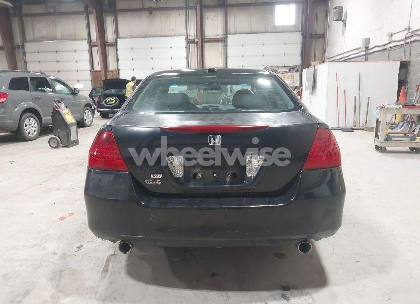 Photo 16 of 2007 Honda Accord 3.0 EX (VIN 1HGCM65807A019396)