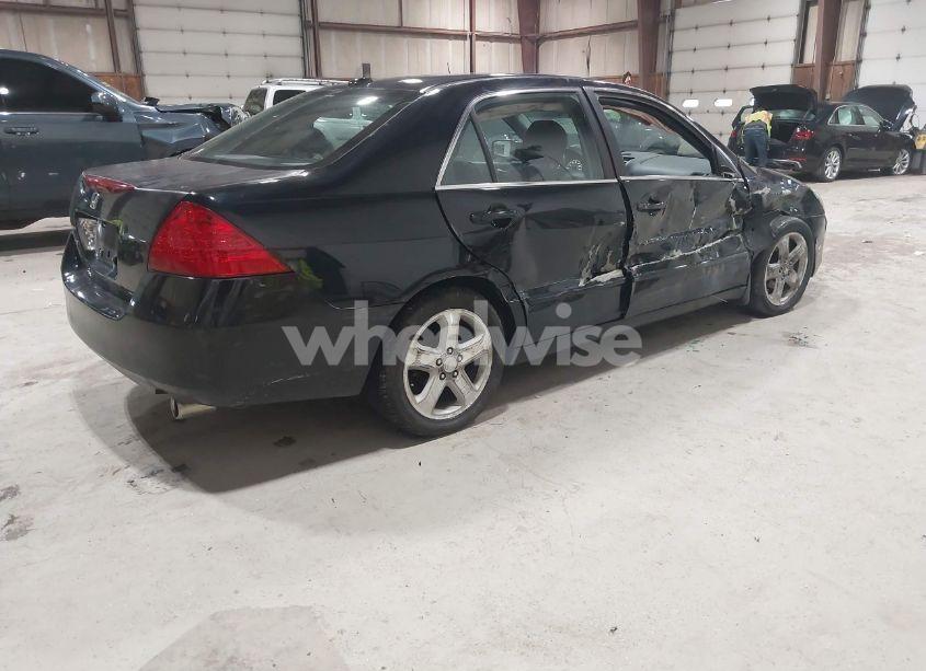 Photo 4 of 2007 Honda Accord 3.0 EX (VIN 1HGCM65807A019396)