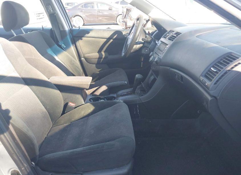 Photo 5 of 2005 Honda Accord 3.0 LX (VIN 1HGCM66305A060305)