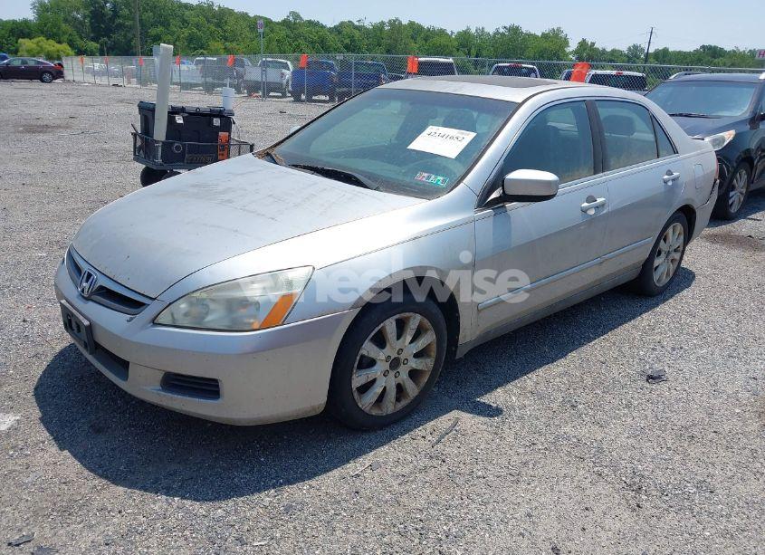 Photo 2 of 2006 Honda Accord 3.0 LX (VIN 1HGCM66306A075971)